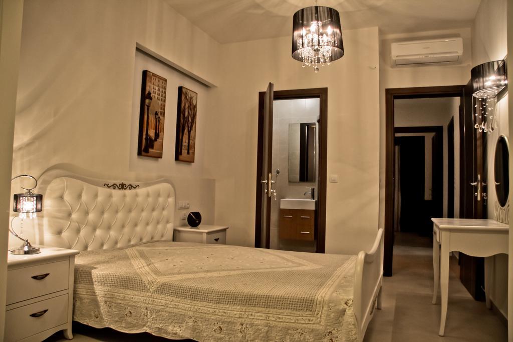 Sea View Beachfront Villa Peri Gúvesz Kültér fotó