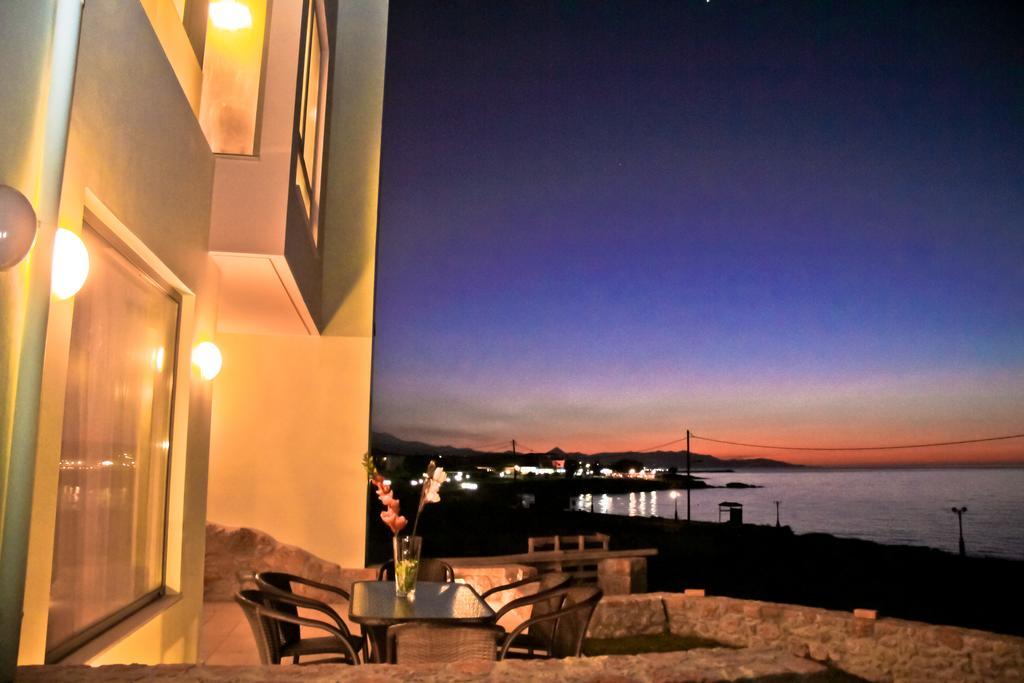 Sea View Beachfront Villa Peri Gúvesz Kültér fotó