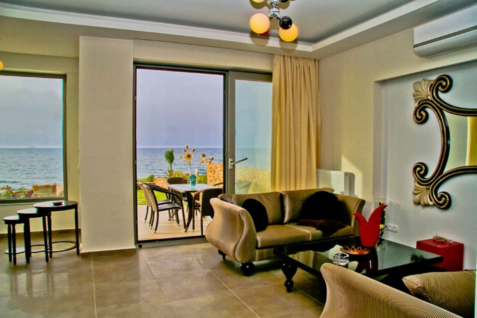 Sea View Beachfront Villa Peri Gúvesz Kültér fotó